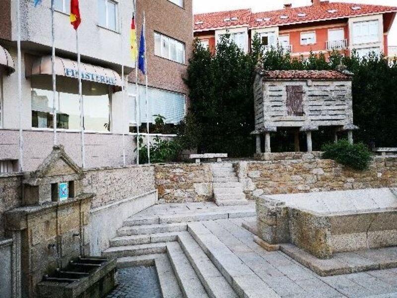 Hotel Vida Finisterre Centro Bagian luar foto